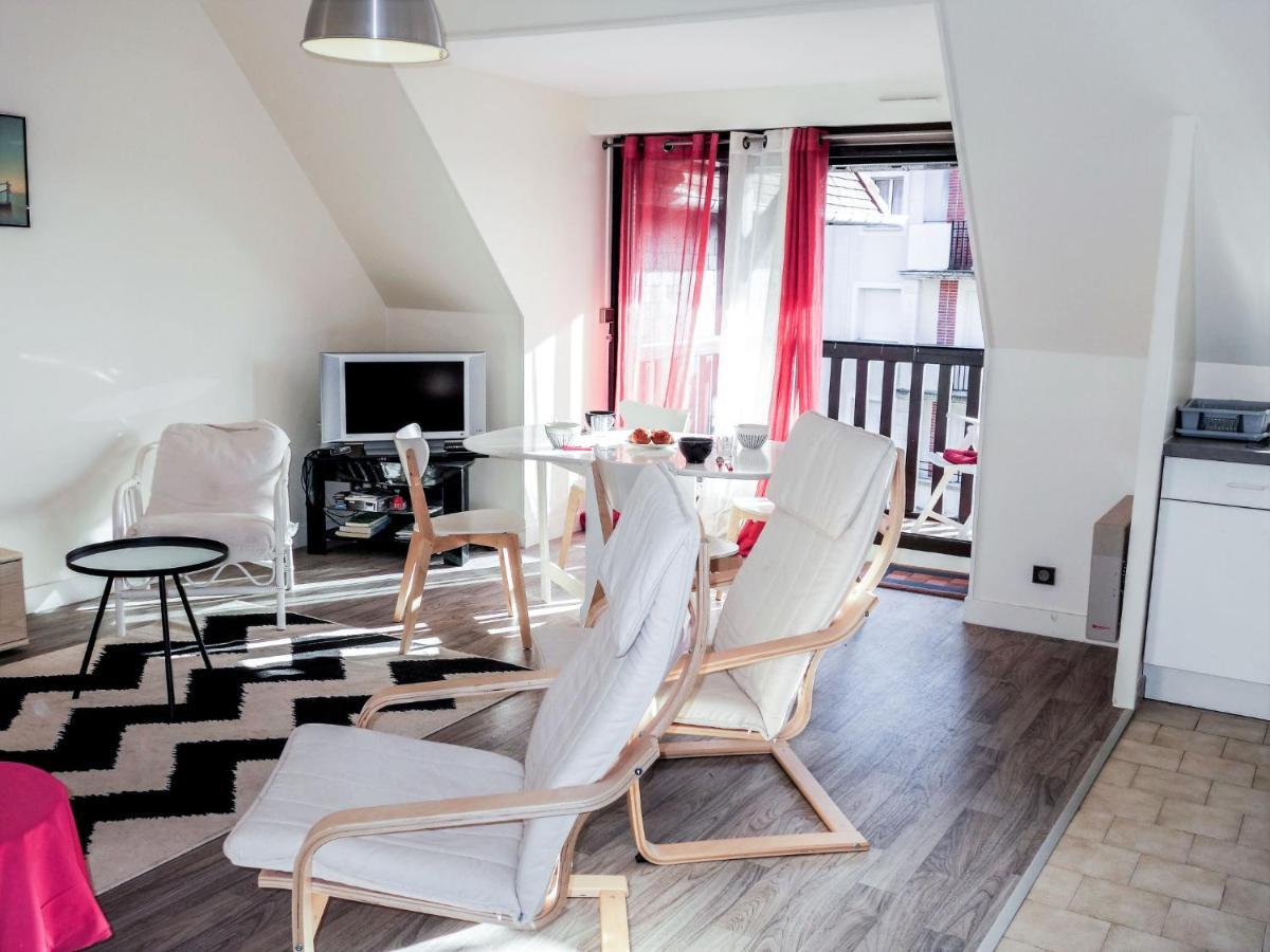 Apartment Les Jardins Du Yacht Club By Interhome Довил Екстериор снимка